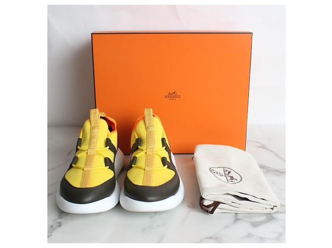 Hermès Baskets en maille double Jaune - vue 2