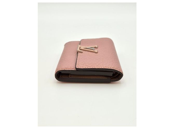 Louis Vuitton Cartera Capucines Rosa Claro - vista 10