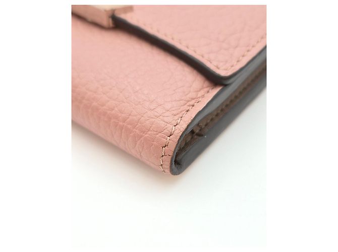 Louis Vuitton Cartera Capucines Rosa Claro - vista 12
