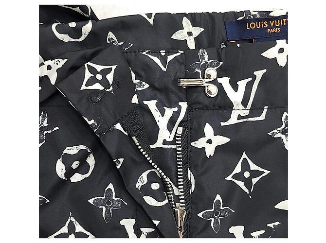 Louis Vuitton Monogramm-Nylonhose Schwarz - Ansicht 3