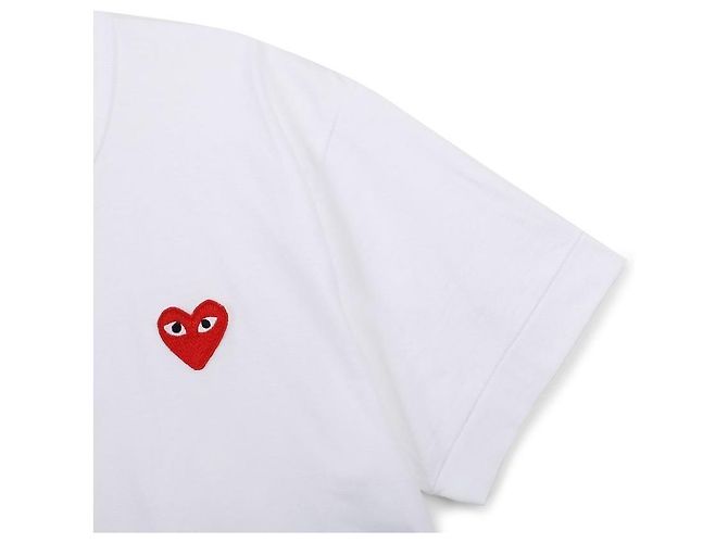 Comme Des Garcons T-Shirt mit Rundhalsausschnitt, kurzen Ärmeln und kleinem roten Herz-Patch - Ansicht 6