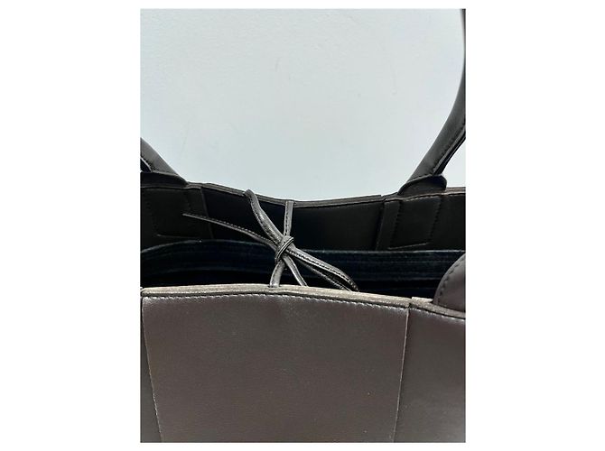Chanel Bolso Tote Intrecciato Arco Medium Castaño - vista 10