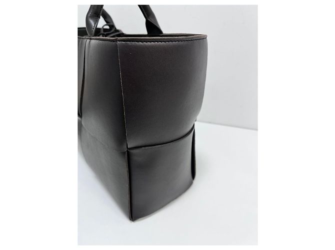 Chanel Bolso Tote Intrecciato Arco Medium Castaño - vista 5