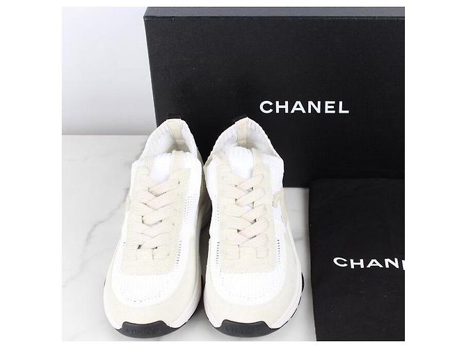 Chanel Strick-Wildleder-Sneaker Creme Weiß - Ansicht 2