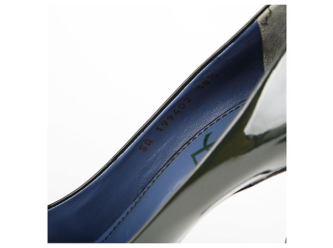Saint Laurent Grüne Pumps aus Lackleder - Ansicht 7