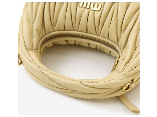 Miu Miu Borsa Hobo Mini in pelle nappa SOLA - vista 5