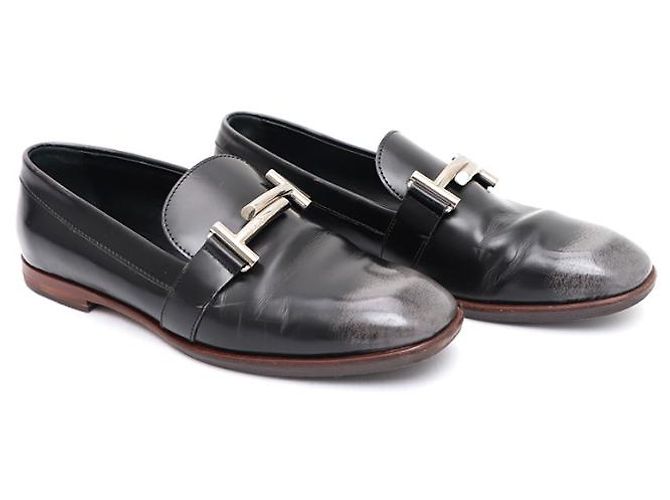 Tod's Mocassino in pelle nero e argento con doppio logo da donna - vista 11