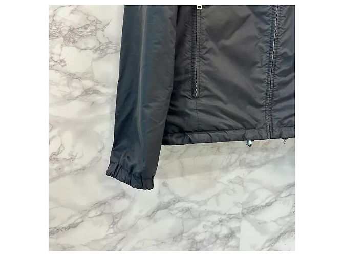 Prada Re-Nylon Reversible Triangle Logo Jacke Schwarz - Ansicht 11