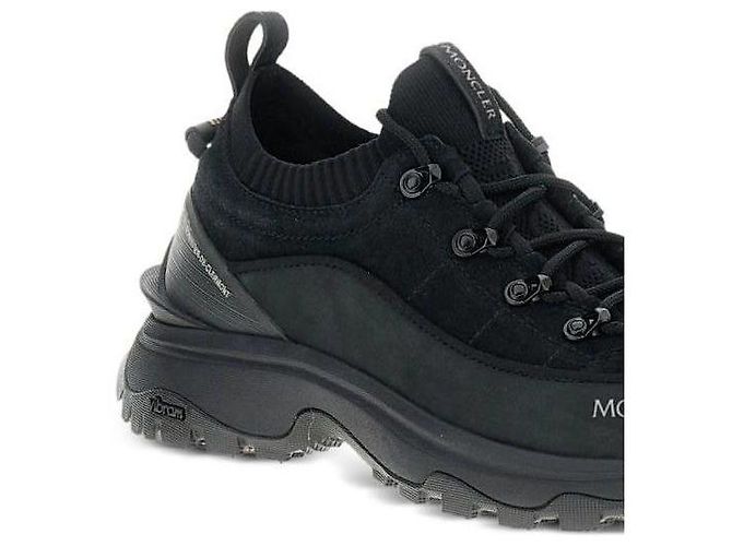 Moncler Sneakers in nubuck e scamosciato Trailgrip Nero - vista 7