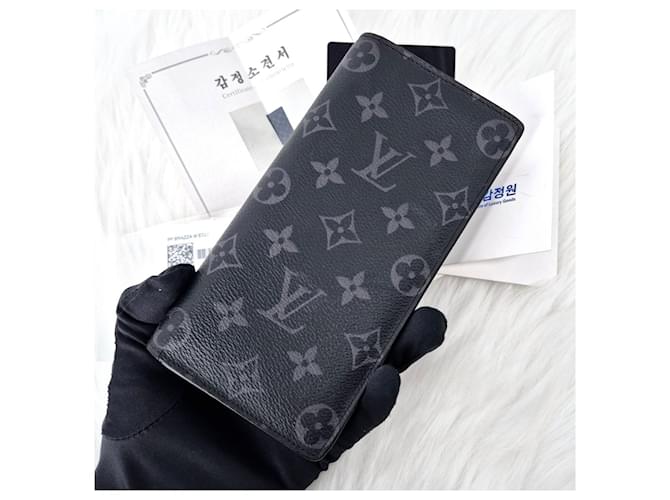 Louis Vuitton Eclipse Monogram Brazza Wallet Black - view 3