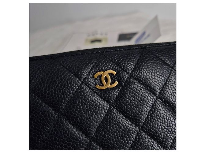 Chanel Portafoglio lungo con zip in caviar nero - vista 5