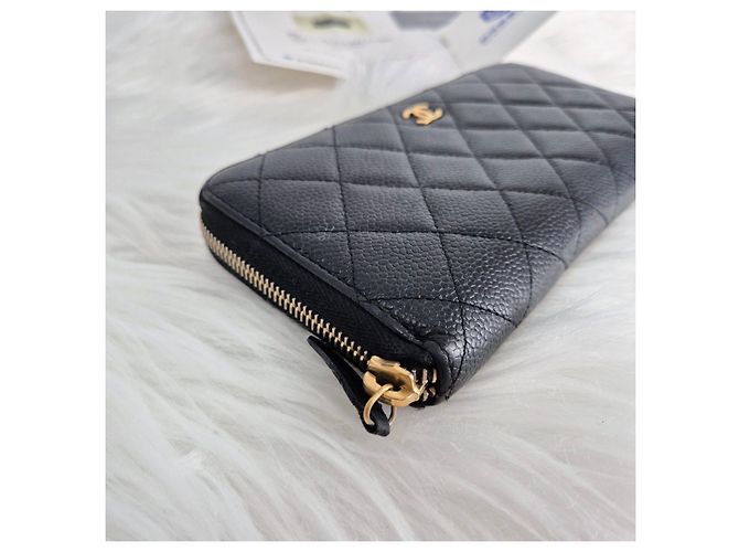 Chanel Portafoglio lungo con zip in caviar nero - vista 6