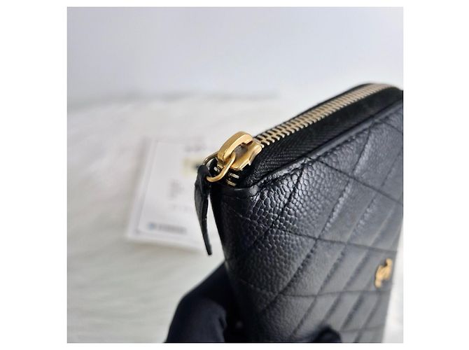 Chanel Portafoglio lungo con zip in caviar nero - vista 9
