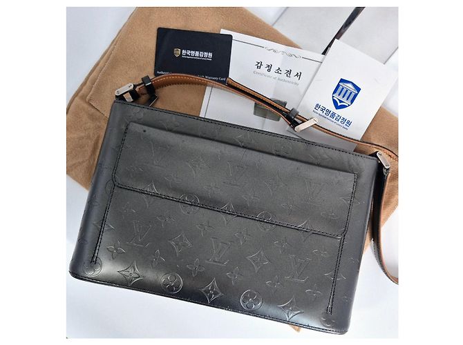 Louis Vuitton Borsa a Spalla Monogram Matte Alston - vista 5