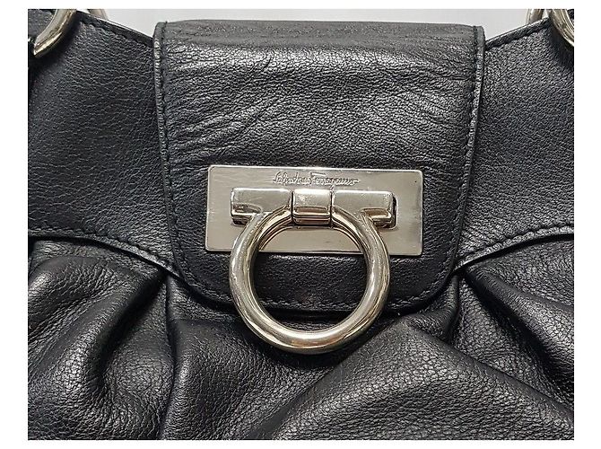 Salvatore Ferragamo Bolsa de ombro com detalhe Gancini Preto - vista 3