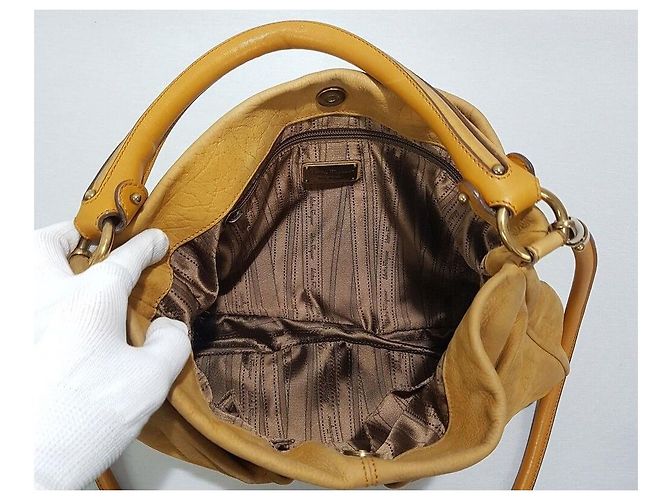 Salvatore Ferragamo Bolsa de ombro em couro nubuck com decoração de marca Marrom - vista 9