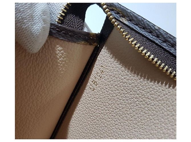 Louis Vuitton Pochette Toilett Clutch Bag Marrone - vista 9