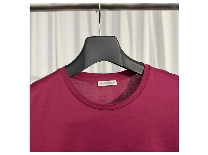 Moncler Kurzärmeliges T-Shirt mit Samtpatch Rot - Ansicht 3