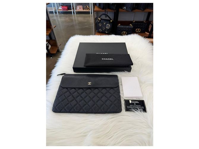 Chanel Clutch con patta Caviar Bianco - vista 5