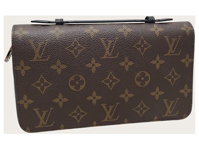 Louis Vuitton Monogram Zippy Wallet Brown - view 3