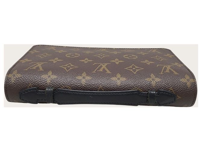 Louis Vuitton Monogram Zippy Wallet Brown - view 6