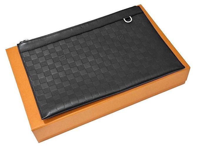 Louis Vuitton Pochette Damier Infinity Discovery GM Nero - vista 7