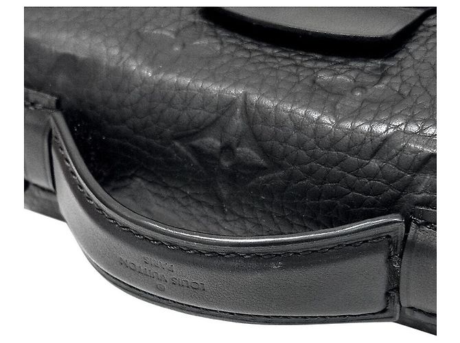 Louis Vuitton Borsa a tracolla Pico Lock Nero - vista 3