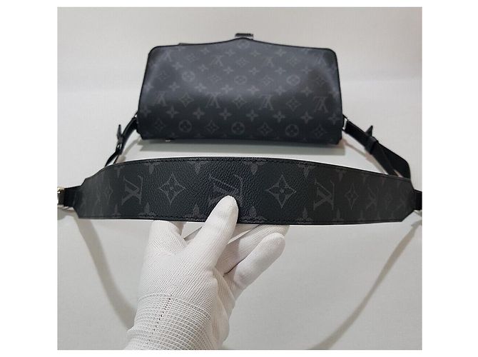 Louis Vuitton Nuova borsa messenger Taigarama borsa a tracolla Argento - vista 6