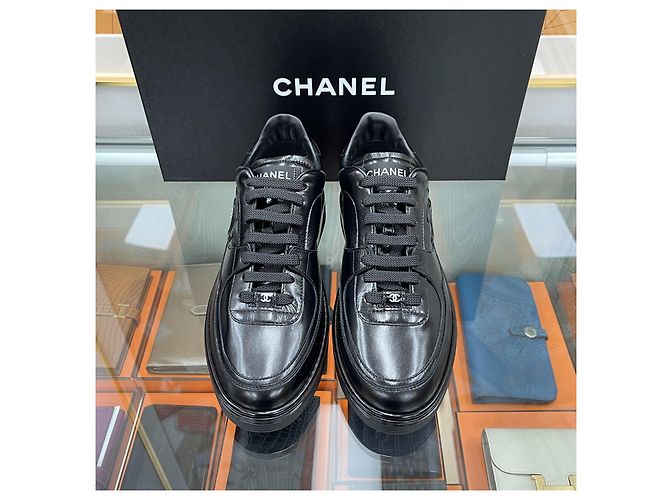 Sneakers Shaposs in pelle di vitello da uomo Chanel Nero Multicolore - vista 3