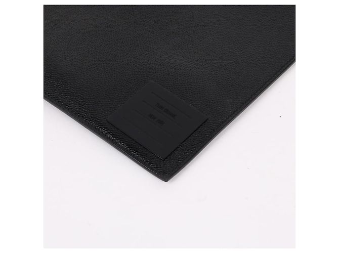 Thom Browne Grande clutch nera con etichetta in ottone - vista 9