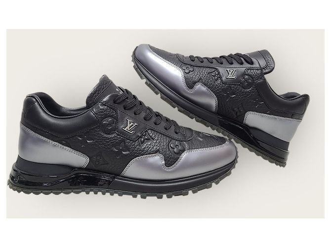 Louis Vuitton Sneakers Runaway in pelle Trousseau nero e argento - vista 5