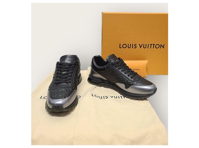 Louis Vuitton Sneakers Runaway in pelle Trousseau nero e argento - vista 8