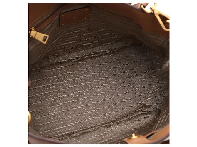 Borsa Tote e Borsa a Spalla in Vitello Daino Prada Marrone - vista 8