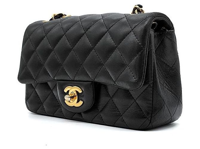 Chanel Borsa a tracolla Classic New Mini in agnello Nero - vista 2