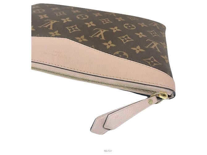 Louis Vuitton Clutch Daily Pouch Rosa - vista 7