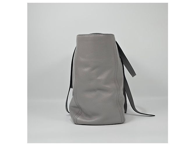 Miu Miu Bolso Tote de cuero con aspecto gris Castaño - vista 5