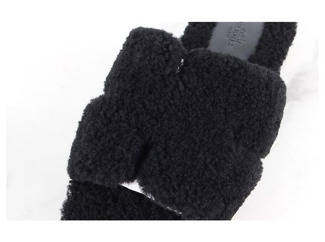 Hermès Sandali e pantofole in shearling Izmir Nero - vista 6