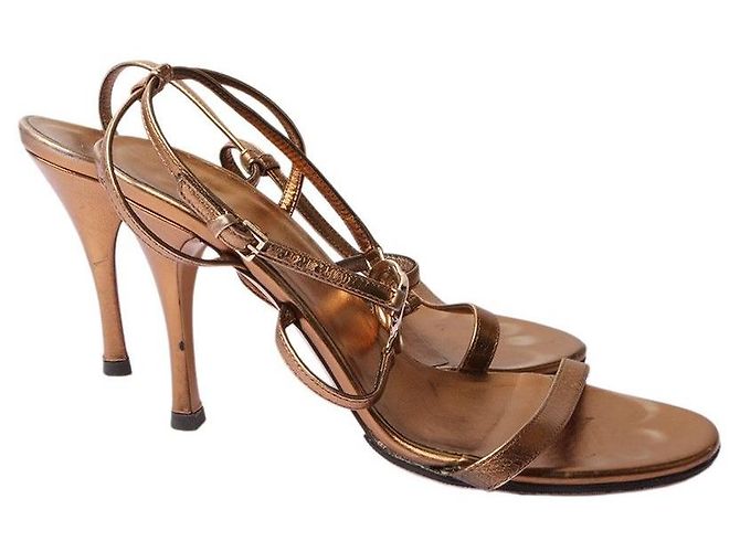 Gucci Décolleté e Sandali GG D'oro - vista 2