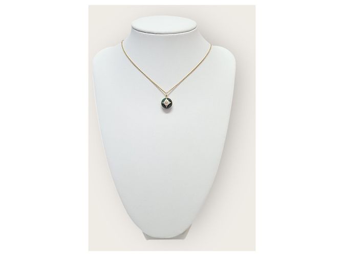 Louis Vuitton Collana con pendente a fiore in malachite e oro giallo e diamanti - vista 7