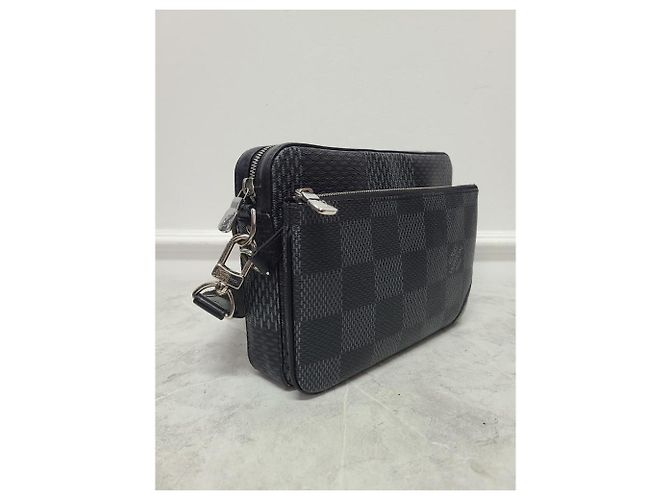 Louis Vuitton Borsa Messenger Trio Cross in Damier Graphite Nero - vista 4