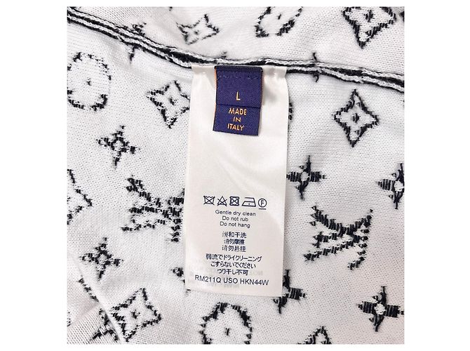 Louis Vuitton Gradient Black Monogram Knit - view 4