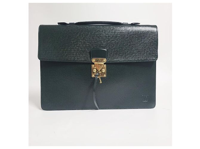 Louis Vuitton Valigetta Taiga Corad Green Verde - vista 2