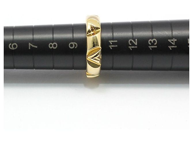 Louis Vuitton Anello LV Bolt in oro giallo - vista 4