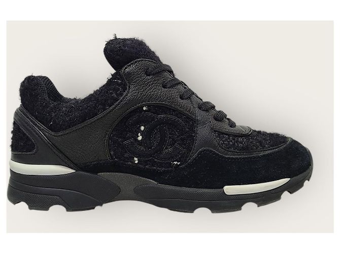 Chanel Sneakers Cruise in tweed nero con logo CC - vista 2