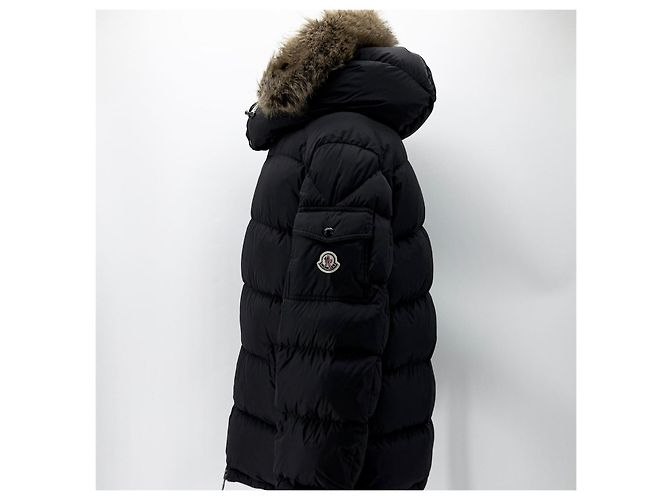 Moncler Maya Men’s Short Down Jacket Black - view 5