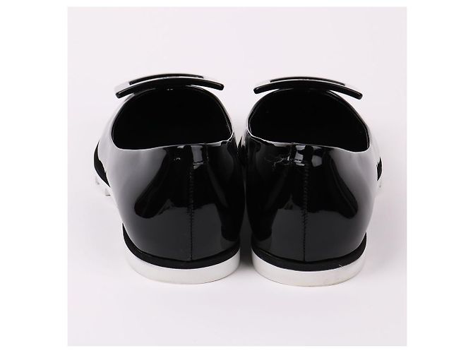 Roger Vivier Ballerine in vernice con occhielli Nero - vista 6