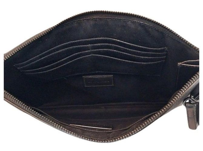 Saint Laurent Pochette Clutch All Black Cassandra Fermeture Éclair Porte-Tablette Monogramme Gaufré Noir - vue 3