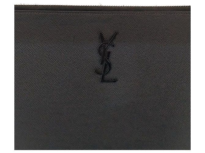 Saint Laurent Pochette Clutch All Black Cassandra Fermeture Éclair Porte-Tablette Monogramme Gaufré Noir - vue 4