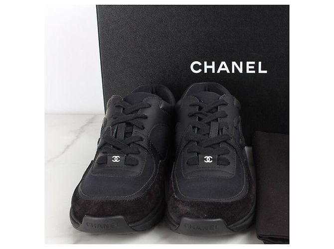 Chanel Sneaker Cruise in scamosciato nero - vista 2