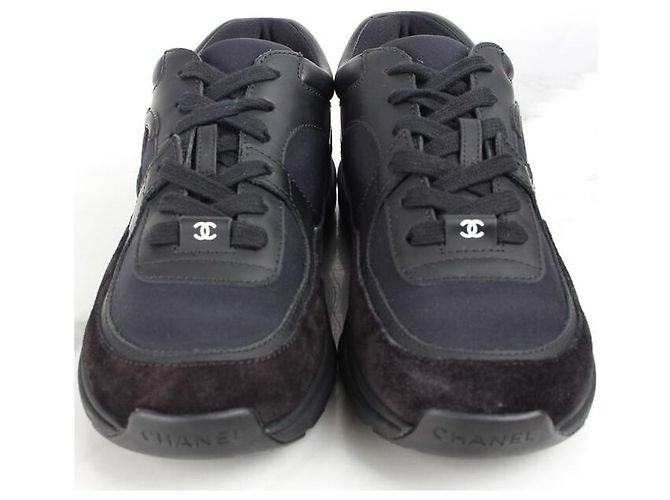 Chanel Sneaker Cruise in scamosciato nero - vista 3